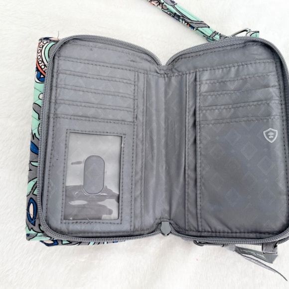 Vera Bradley RFID Wallet - Picture 4 of 4